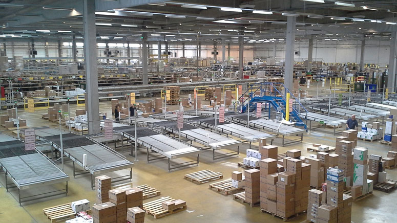 Warehouse for packaging