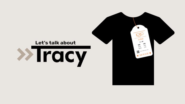  35 / 5 000 Tracy label system t-shirt with tag